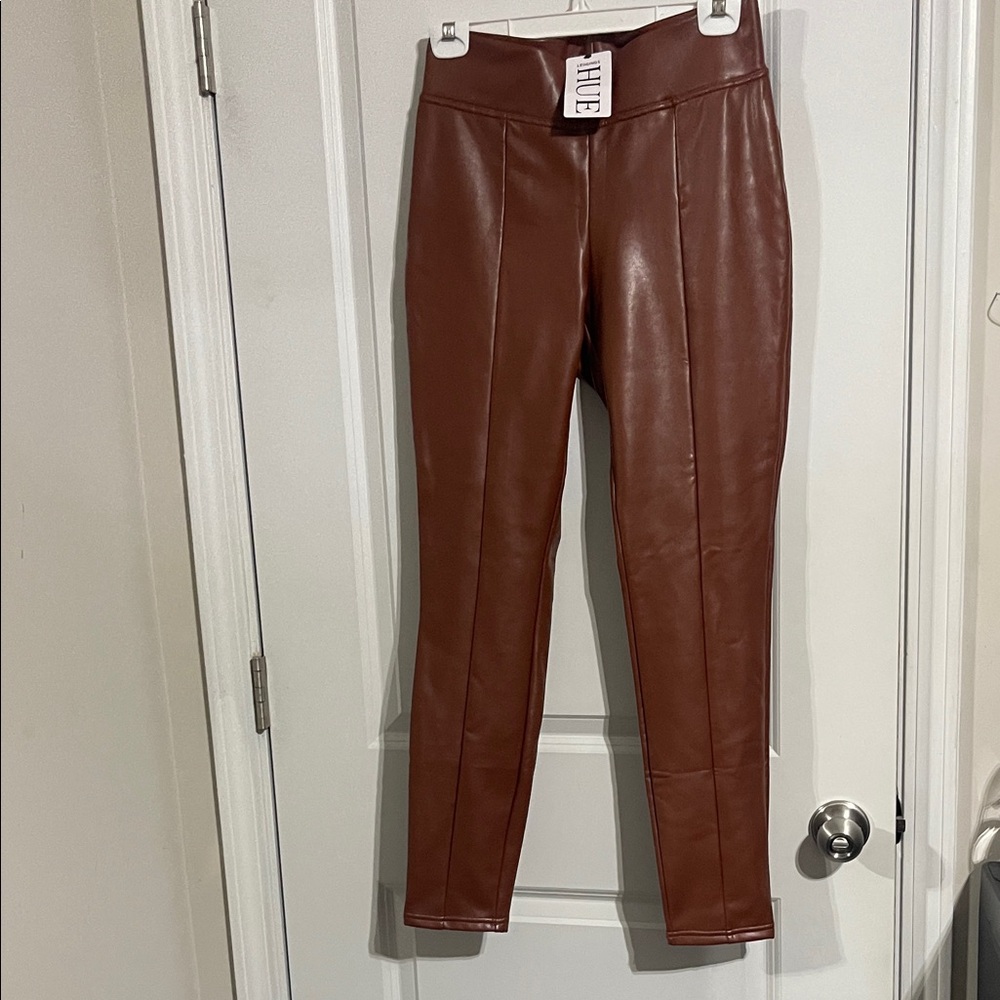 HUE Brown Faux Leather Leggings NWT Size M  True to size